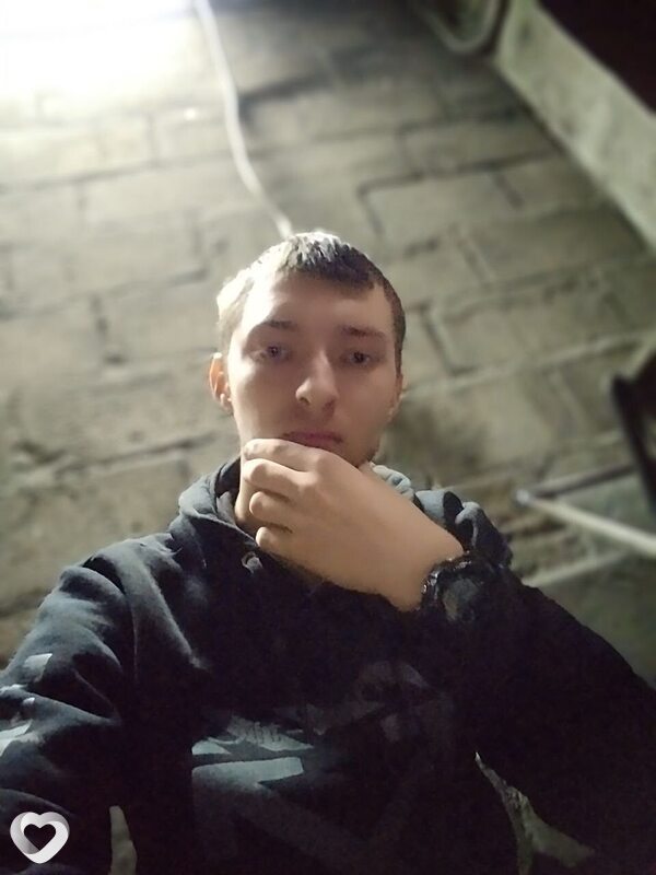 Артём, 23, Омске — анкета №775738