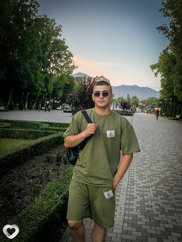 Анатоль, 22, Москве — анкета №775904