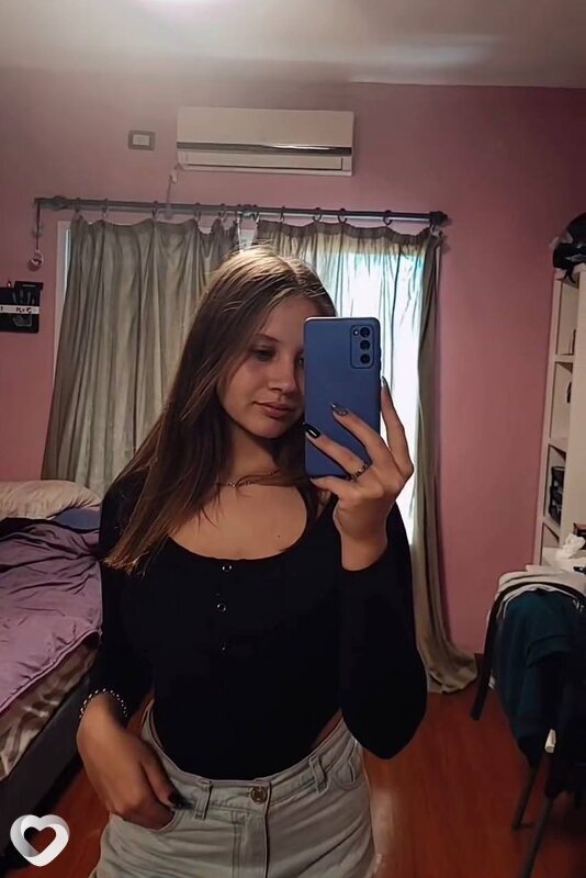 Анна, 21, Минске — анкета №776176
