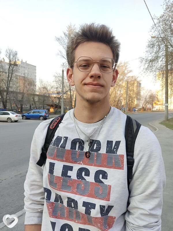 Кирилл, 21, Омске — анкета №776390