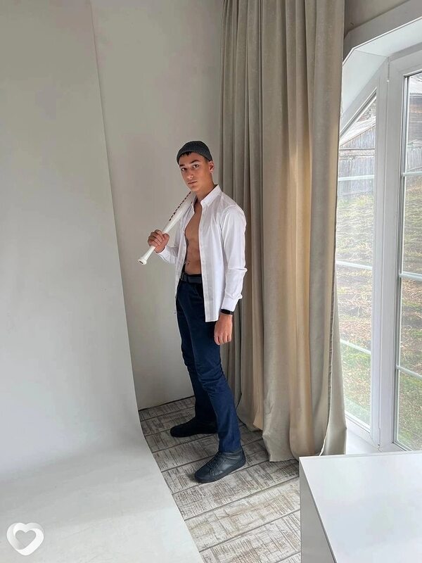 Алексей, 21, Иркутске — анкета №777214