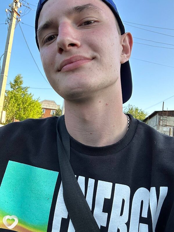 Роман, 23, Кемерове — анкета №778048