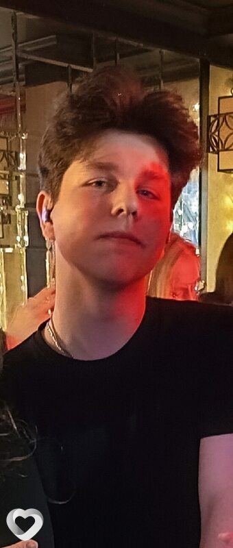 Влад, 21, Брянске — анкета №778270