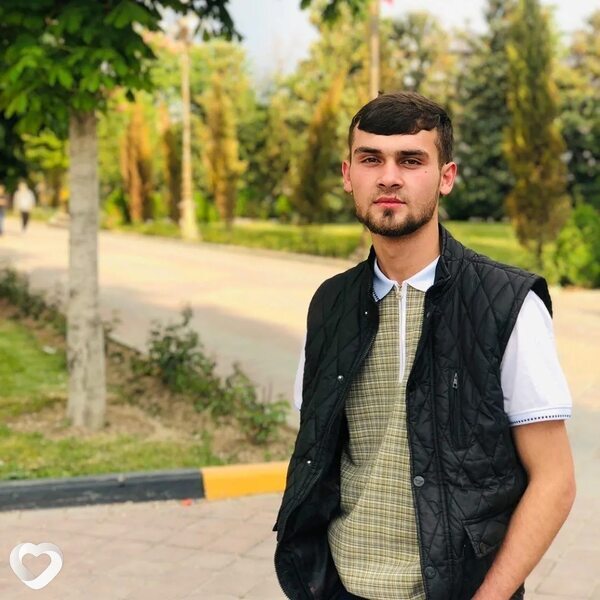 Рустам, 21, Москве — анкета №779073