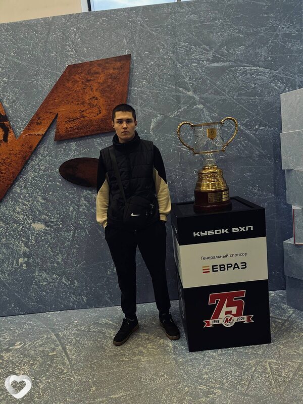 Артем, 21, Новокузнецке — анкета №779476
