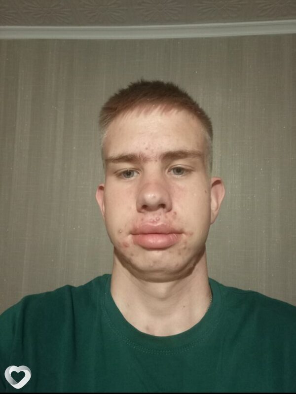 Анатолий, 21, Калининграде — анкета №779707