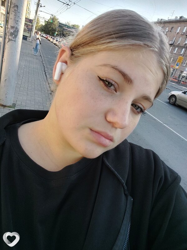 Настя, 21, Новосибирске — анкета №780039