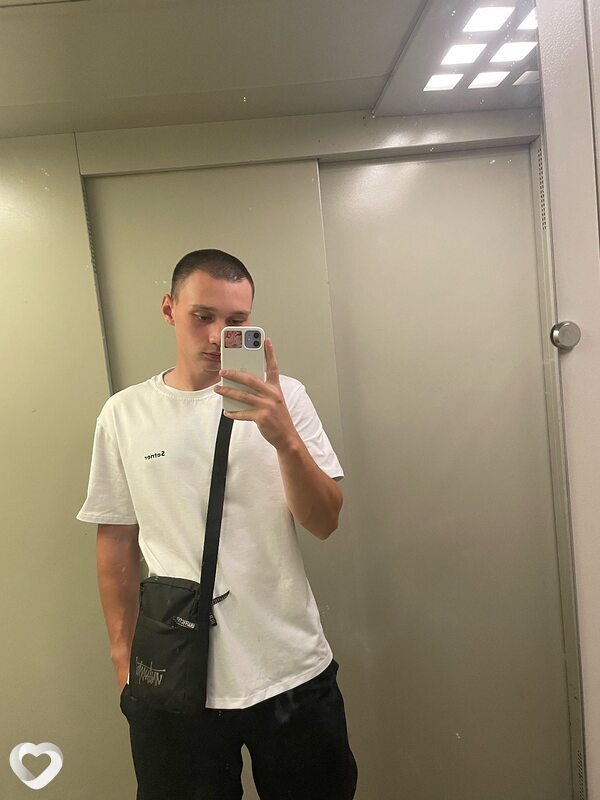Иван, 22, Москве — анкета №779968