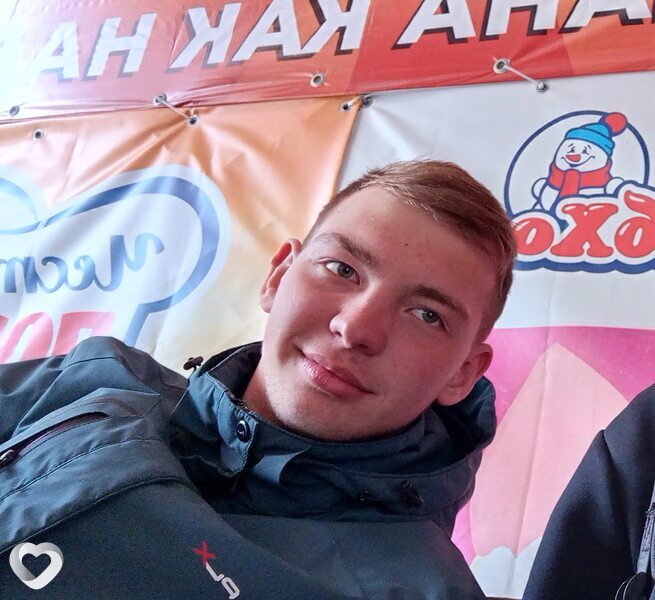 Данил, 21, Москве — анкета №780482