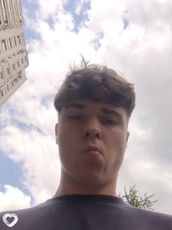 Аким, 21, Москве — анкета №780893