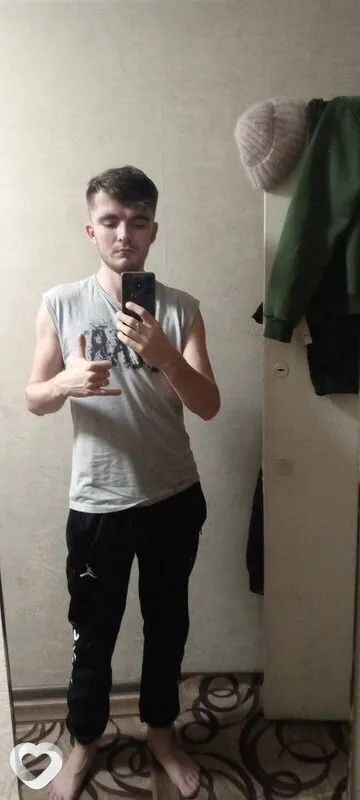Даня, 25, Барнауле — анкета №781366