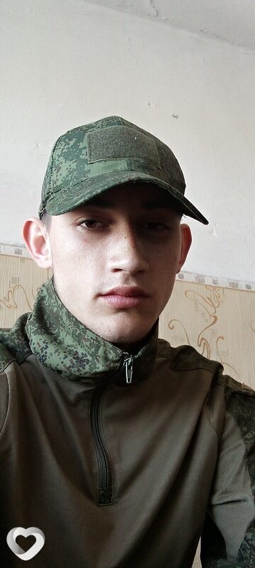 Толя, 22, Чите — анкета №781243