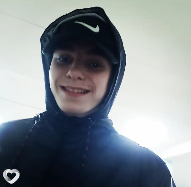 Даник, 21, Бобруйске — анкета №782433