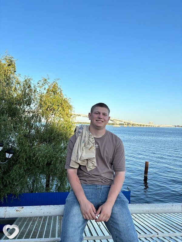 Владимир, 21, Саратове — анкета №783183