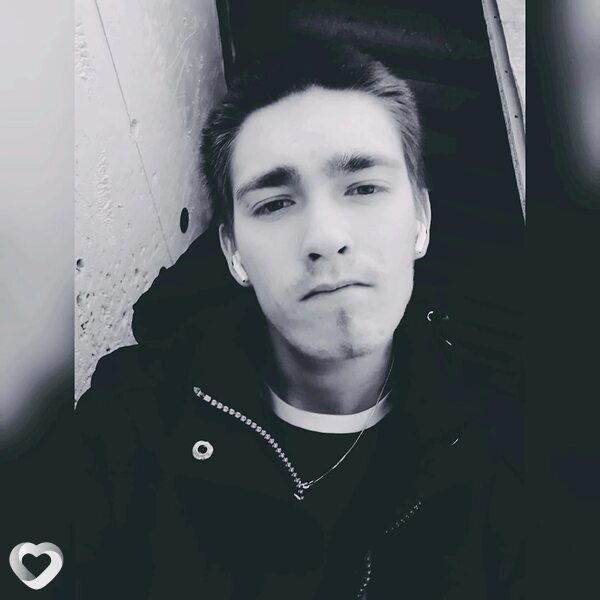 Валентин, 24, Саратове — анкета №783842