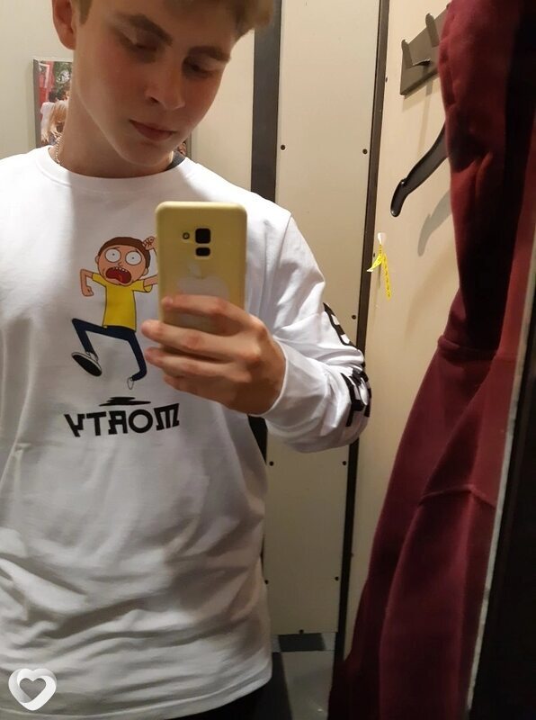 Александр, 23, Москве — анкета №784487