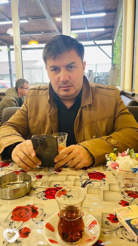 Айхан, Москва