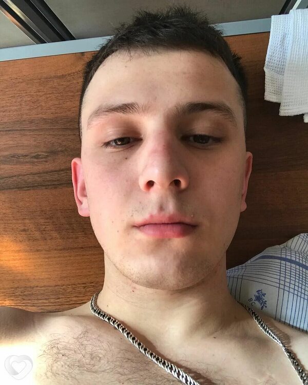 Максим, 25, Братске — анкета №784776