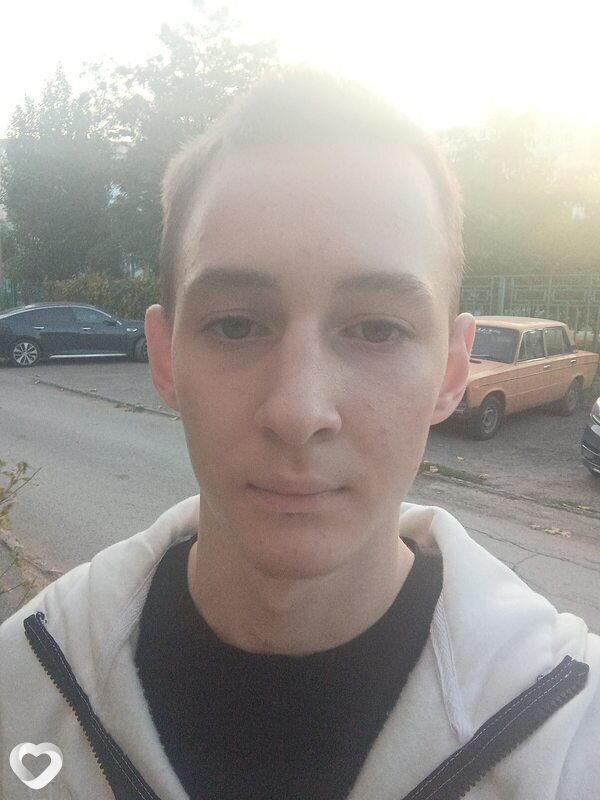 Вова, 22, Москве — анкета №784812
