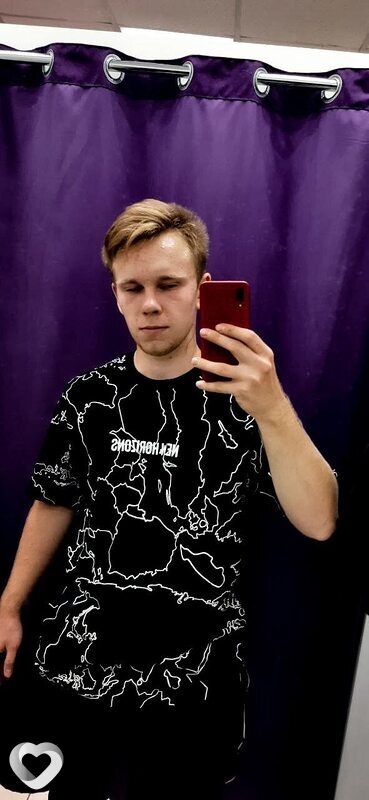 Илья, 21, Омске — анкета №784900