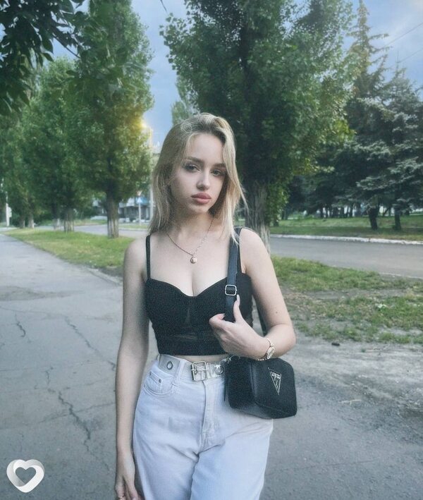 Аделина, 25, Томске — анкета №785470