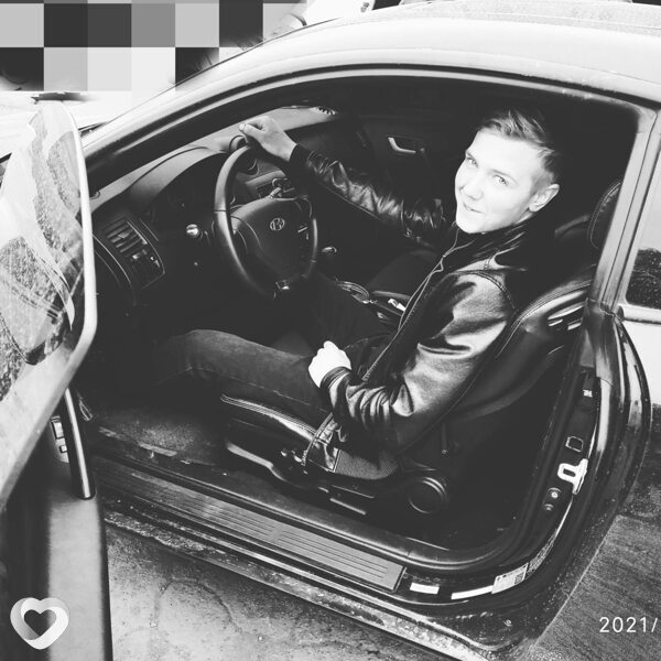 Oleg, 22, Москве — анкета №786206