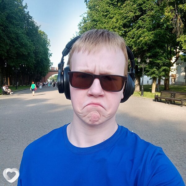 Александр, 21, Москве — анкета №788170
