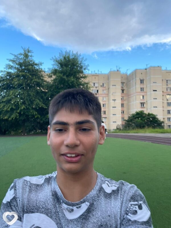 Артём, 22, Москве — анкета №789153