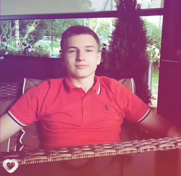Александр, 22, Москве — анкета №790491