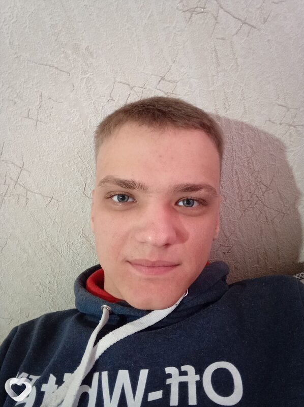 Илья, 21, Тихвине — анкета №790816