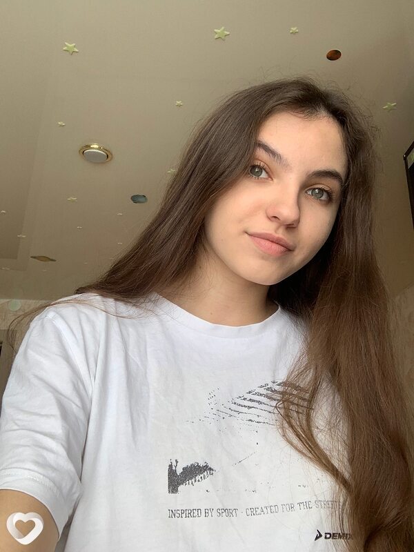 Арина, 21, Москве — анкета №792169