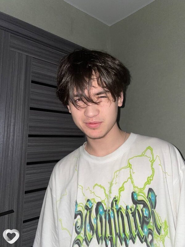 Кирилл, 20, Ижевске — анкета №792871