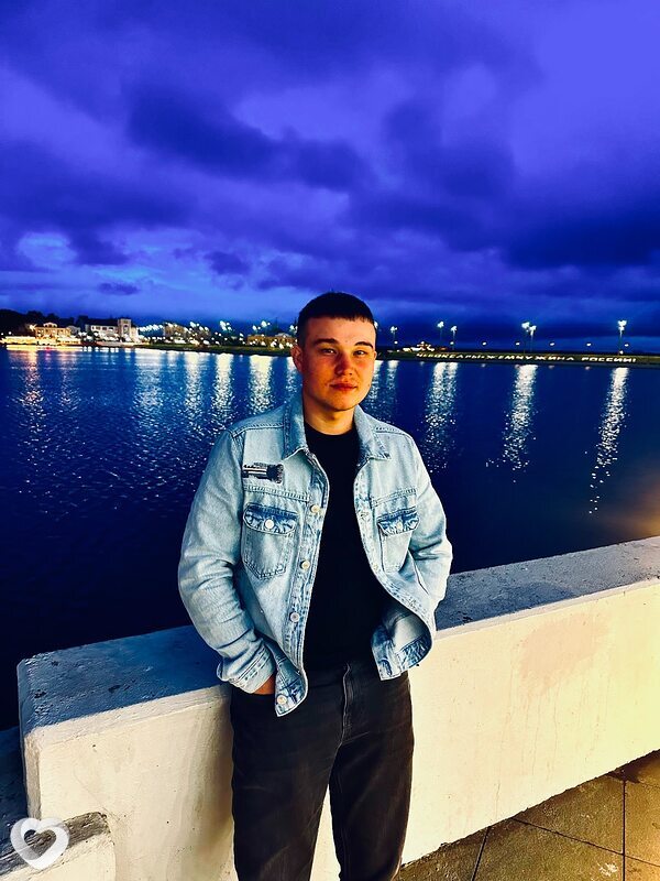 Максим, 25, Москве — анкета №793858