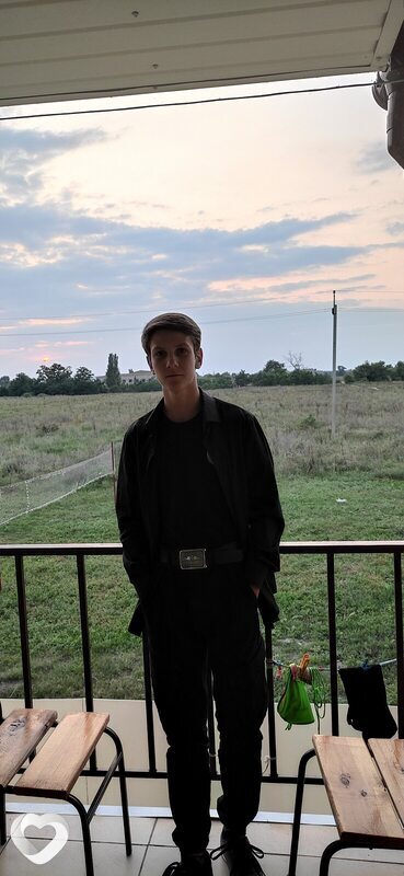 Андрей, 21, Донецк (Ростовская Обл.) — анкета №794429