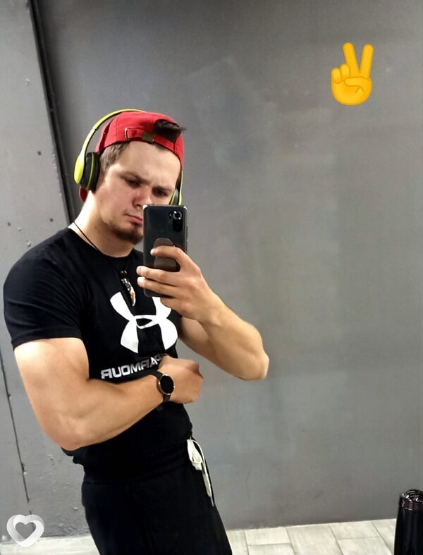Лев, 24, Тольятти — анкета №795534