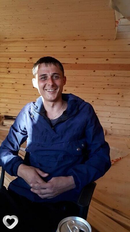 Максим, 37, Осинниках — анкета №796164