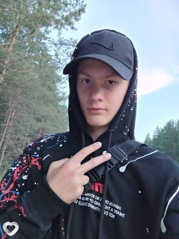Александр, 21, Москве — анкета №796576