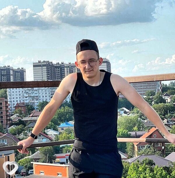 Илья, 23, Ульяновске — анкета №797173