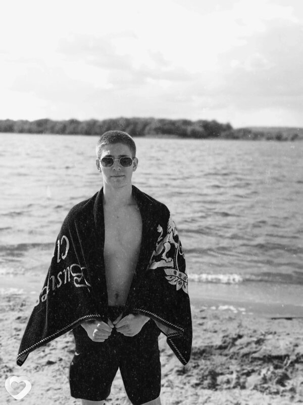 Данила, 21, Москве — анкета №797533