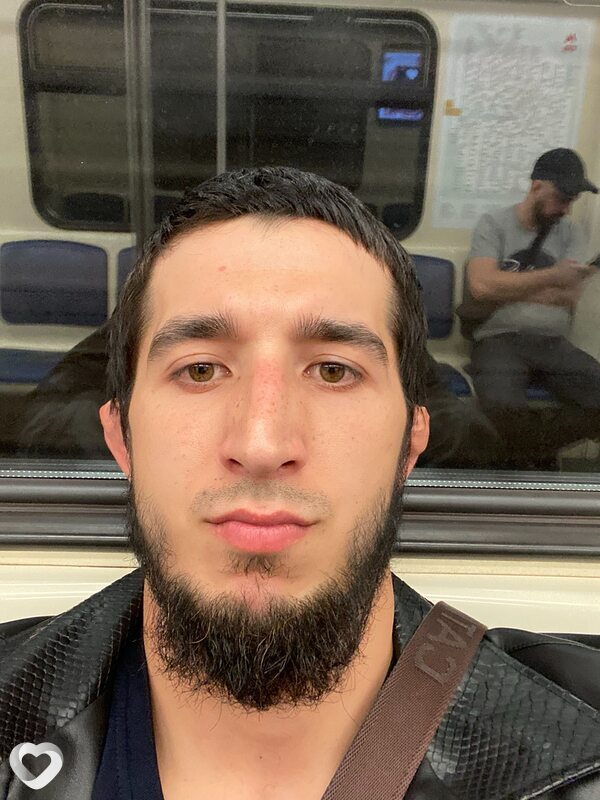 Гена, 27, Москве — анкета №798524