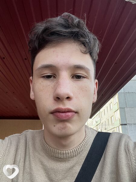 Артем, 23, Новороссийске — анкета №798623