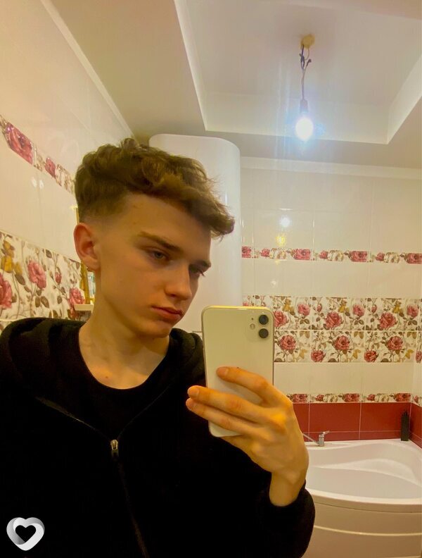 Владимир, 21, Москве — анкета №800669