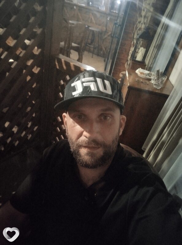 А Т, 40, Невинномысске — анкета №802132