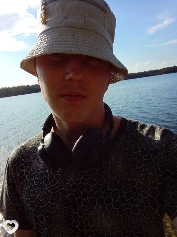Анатолий, 26, Новосибирске — анкета №802254