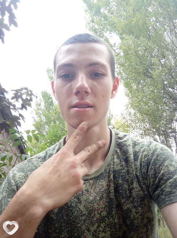 Миша, 22, Донецк (Ростовская Обл.) — анкета №802946