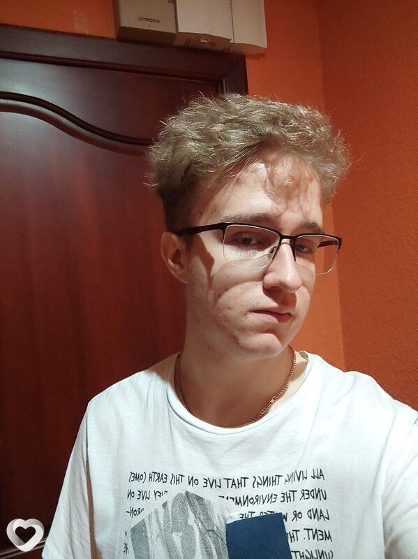 Илья, 21, Гомеле — анкета №803396