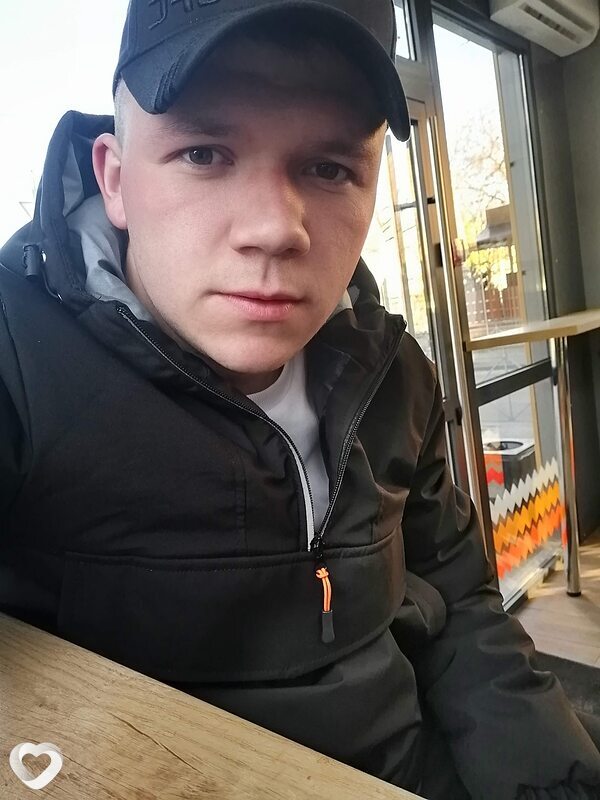 Ренат, 26, Санкт-Петербурге — анкета №804036
