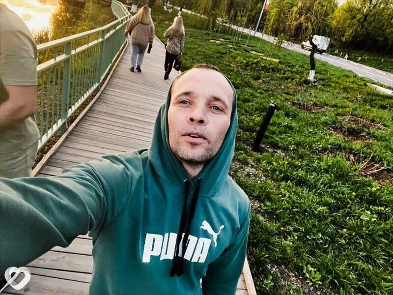 Александр, 27, Губкине — анкета №805318