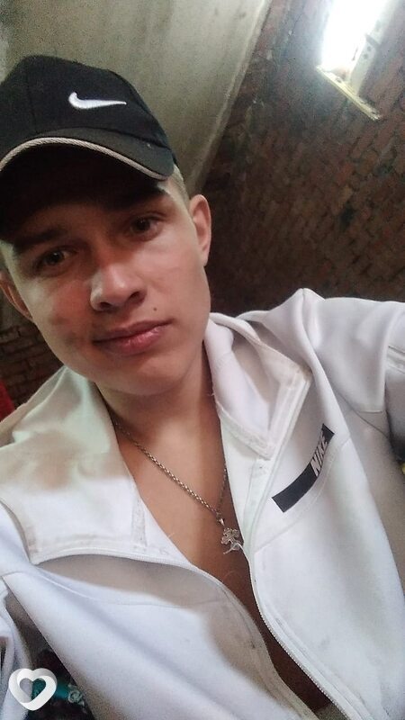 Костя, 21, Каменске-Шахтинском — анкета №806023