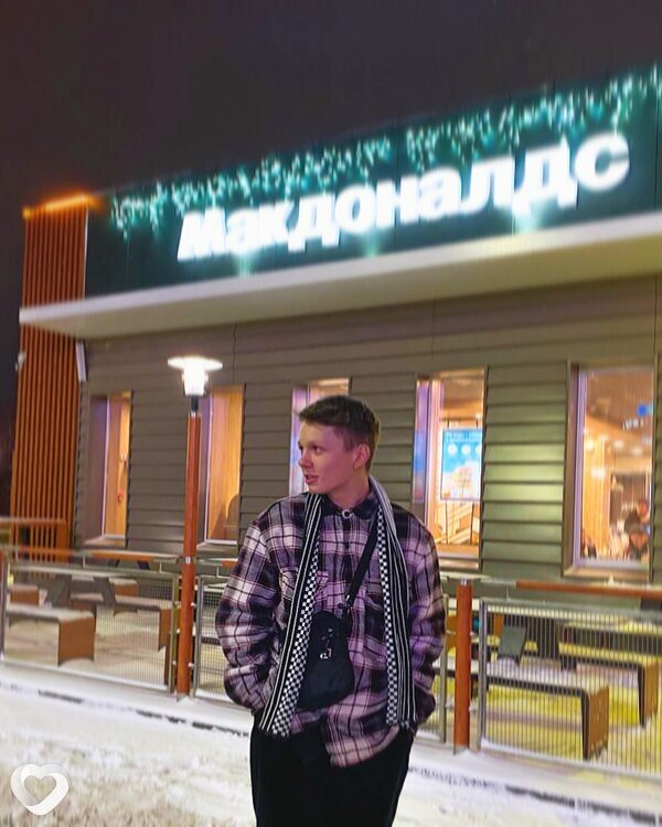 Богдан, 21, Ижевске — анкета №806843